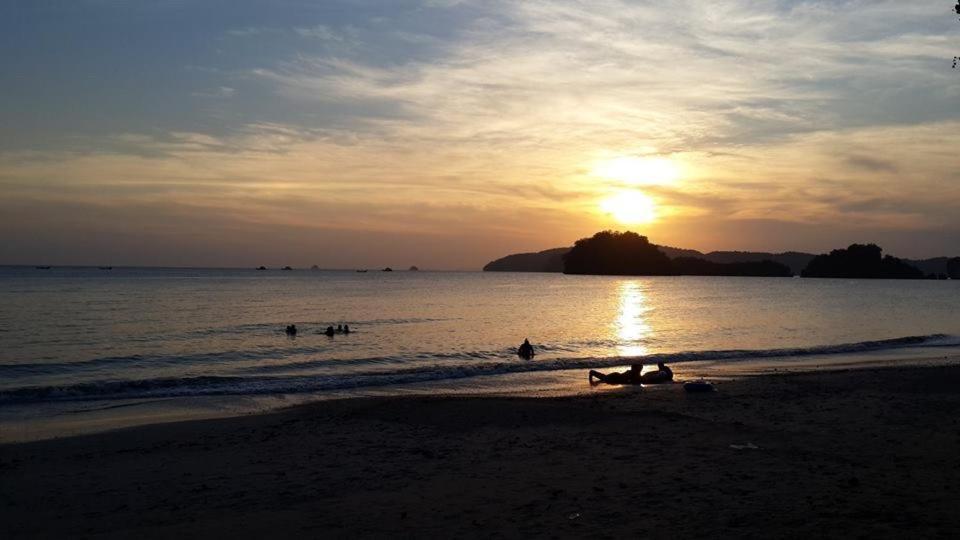 Tara House Hotell Ko Lanta Eksteriør bilde